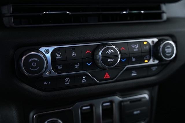 new 2026 Jeep Wrangler car, priced at $43,476