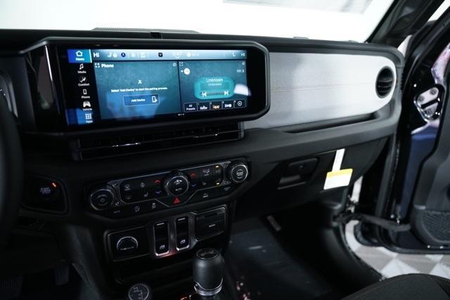 new 2026 Jeep Wrangler car, priced at $43,476