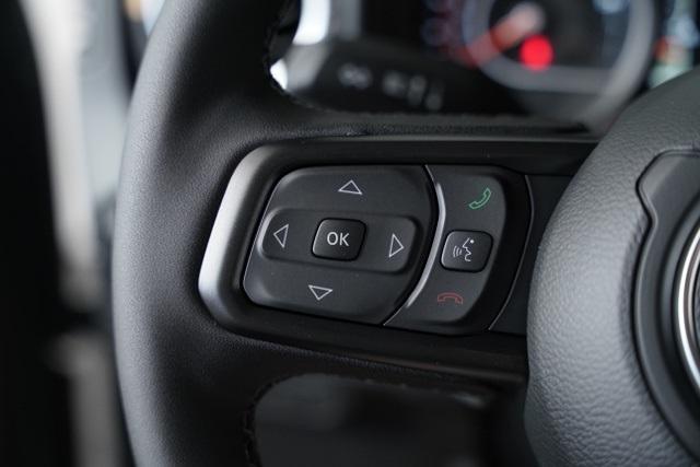 new 2025 Jeep Gladiator car, priced at $48,228