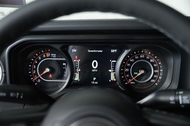 new 2025 Jeep Gladiator car, priced at $48,228