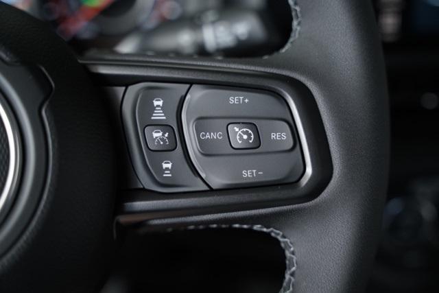 new 2025 Jeep Gladiator car, priced at $48,228