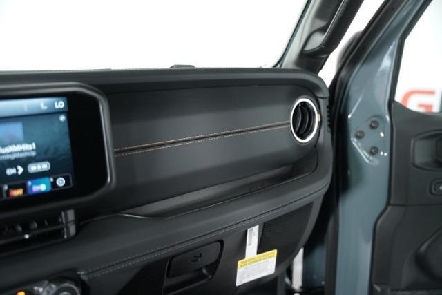 new 2025 Jeep Gladiator car, priced at $48,228
