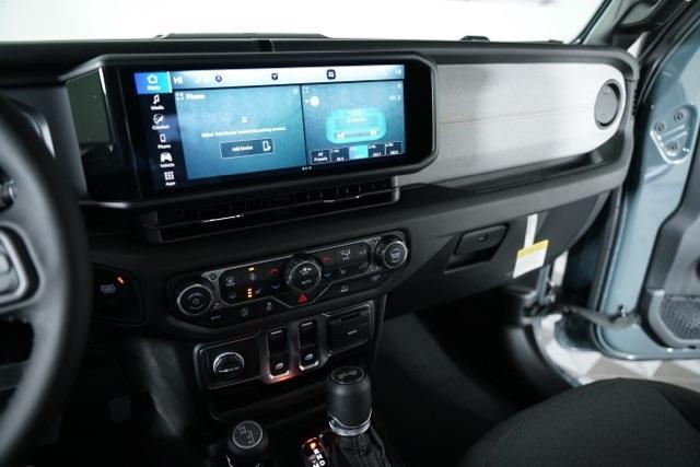 new 2026 Jeep Wrangler car, priced at $43,476