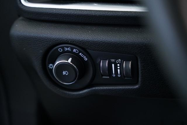 used 2022 Chrysler Pacifica car, priced at $28,999