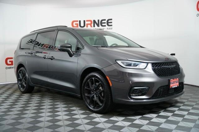 used 2022 Chrysler Pacifica car, priced at $28,999