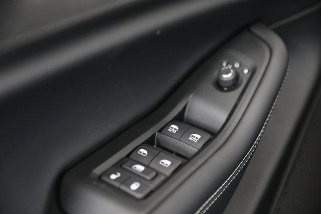 new 2025 Jeep Grand Cherokee car, priced at $41,202