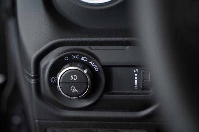 new 2025 Jeep Gladiator car, priced at $46,763