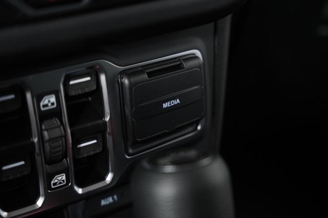 new 2025 Jeep Wrangler car, priced at $45,907