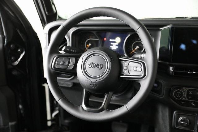 new 2025 Jeep Gladiator car, priced at $47,978