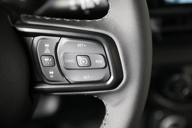 new 2025 Jeep Gladiator car, priced at $47,978