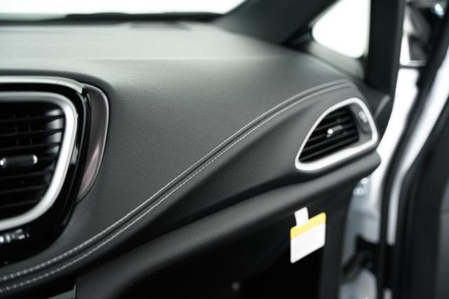 new 2026 Chrysler Pacifica car, priced at $39,069