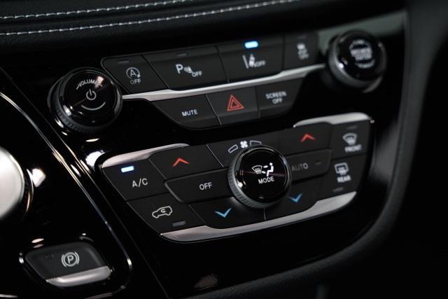 new 2026 Chrysler Pacifica car, priced at $39,069