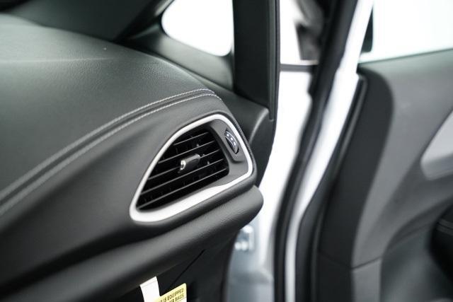 new 2026 Chrysler Pacifica car, priced at $39,069