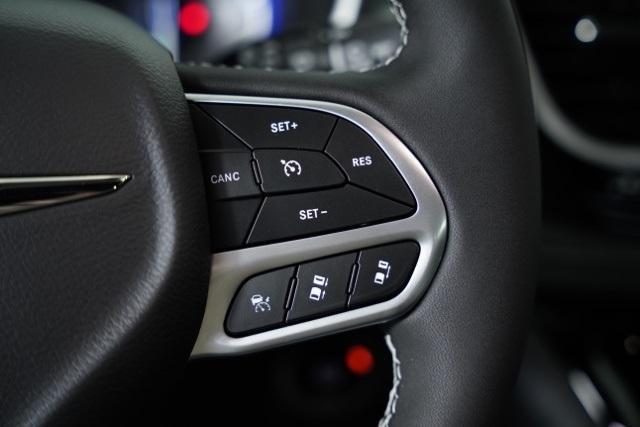 new 2026 Chrysler Pacifica car, priced at $39,069