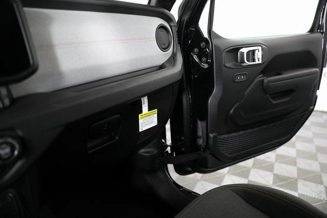 new 2025 Jeep Wrangler car, priced at $44,433