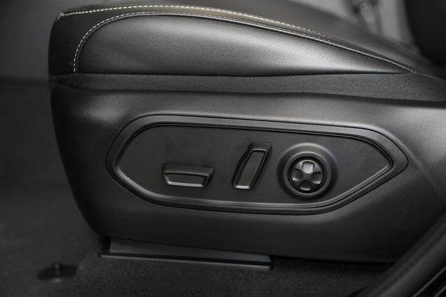 new 2025 Jeep Grand Cherokee L car, priced at $42,194