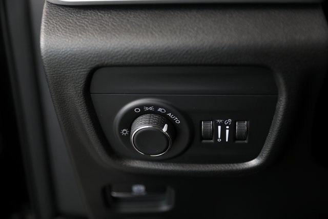 new 2025 Jeep Grand Cherokee L car, priced at $42,194