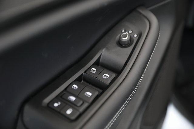 new 2025 Jeep Grand Cherokee car, priced at $40,643