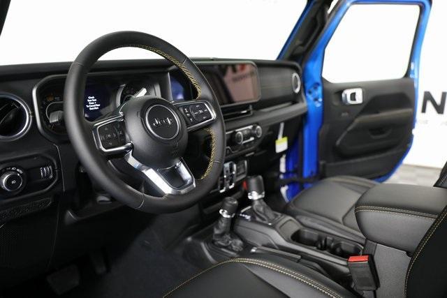 new 2025 Jeep Wrangler car, priced at $54,582