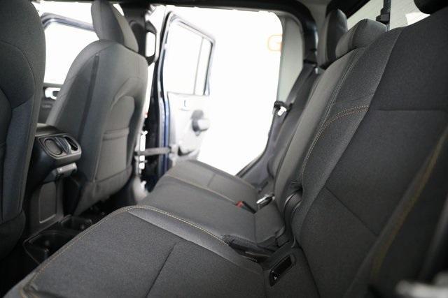 new 2025 Jeep Gladiator car, priced at $41,768