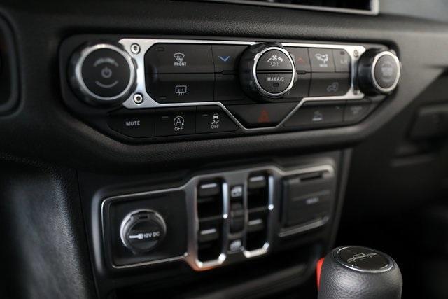 new 2025 Jeep Gladiator car, priced at $41,768