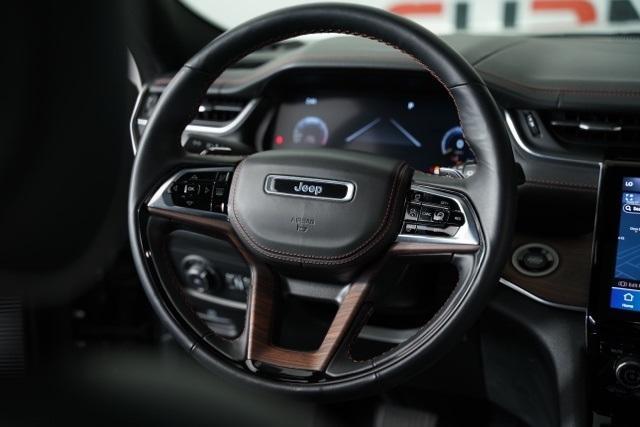 used 2022 Jeep Grand Cherokee car, priced at $43,654
