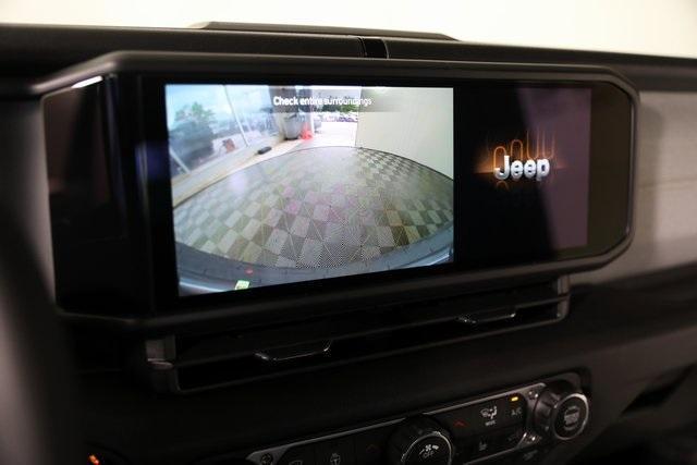 new 2025 Jeep Wrangler car, priced at $36,661