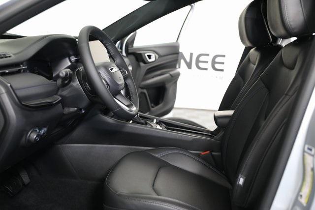 new 2025 Jeep Compass car, priced at $31,934