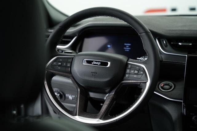 new 2025 Jeep Grand Cherokee car, priced at $45,934