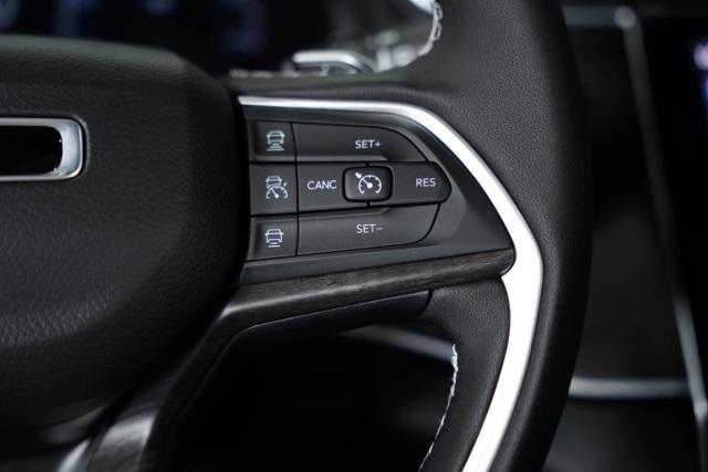 new 2025 Jeep Grand Cherokee car, priced at $45,934