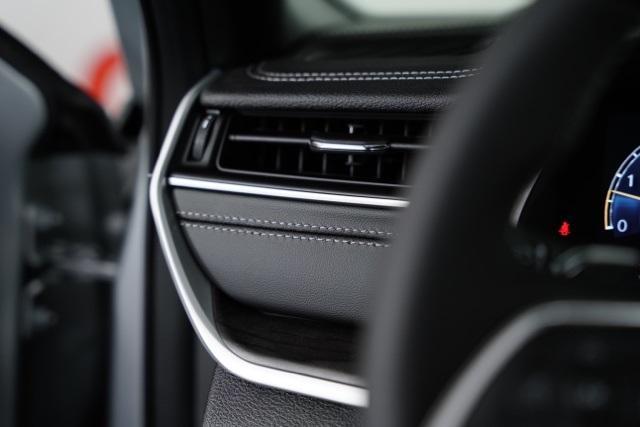 new 2025 Jeep Grand Cherokee car, priced at $45,934