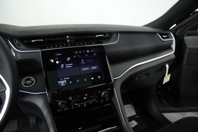 new 2025 Jeep Grand Cherokee L car, priced at $43,834