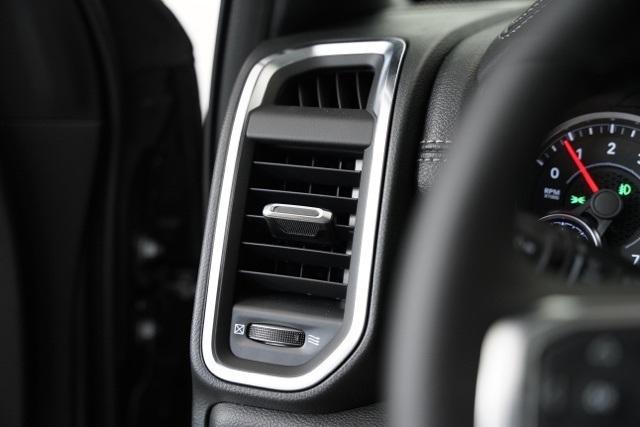 new 2025 Ram 1500 car, priced at $61,801