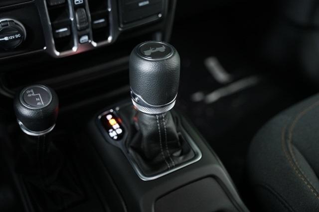 new 2025 Jeep Wrangler car, priced at $43,327
