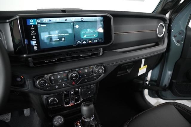 new 2025 Jeep Gladiator car, priced at $41,839