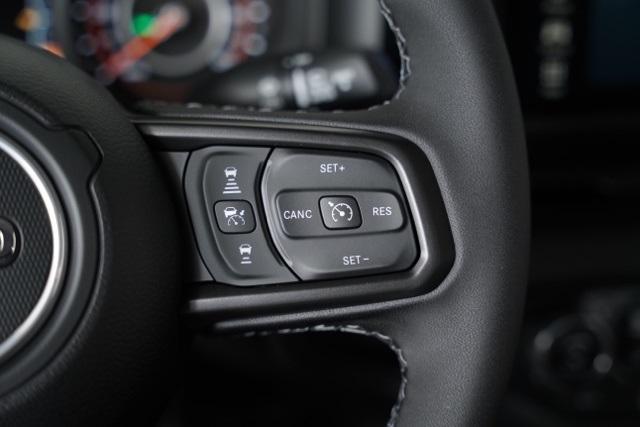 new 2025 Jeep Gladiator car, priced at $41,839