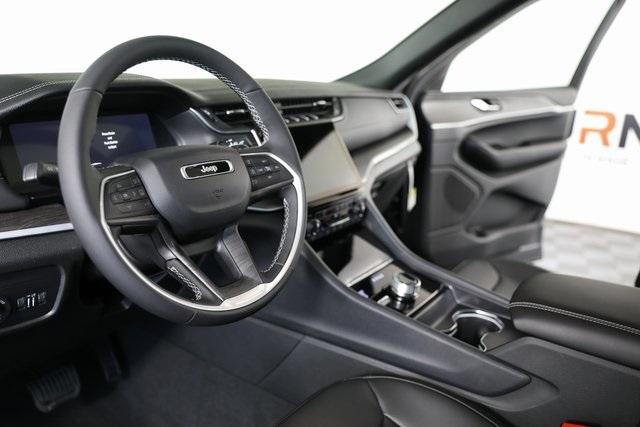 new 2025 Jeep Grand Cherokee L car, priced at $48,472
