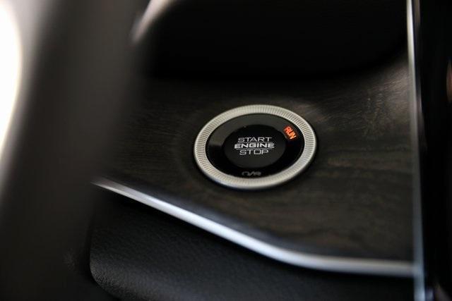 new 2025 Jeep Grand Cherokee L car, priced at $48,472