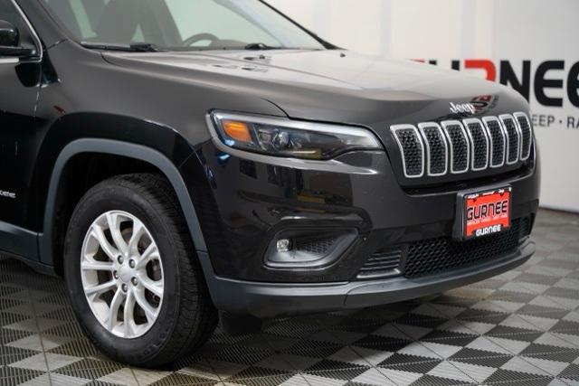 used 2019 Jeep Cherokee car, priced at $17,224