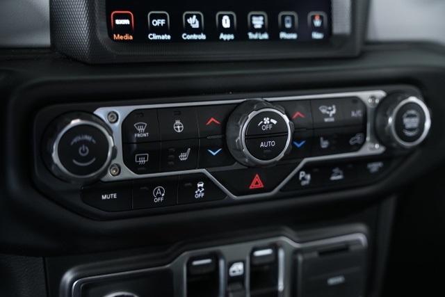used 2021 Jeep Gladiator car, priced at $34,998