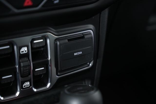 used 2021 Jeep Gladiator car, priced at $34,998