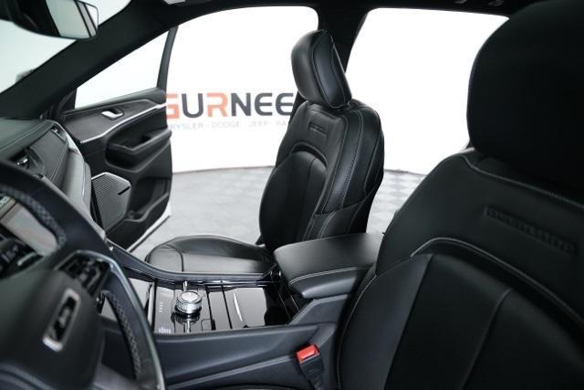 used 2022 Jeep Grand Cherokee car, priced at $34,299