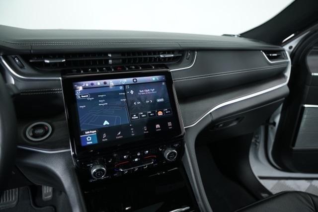 used 2022 Jeep Grand Cherokee car, priced at $34,299