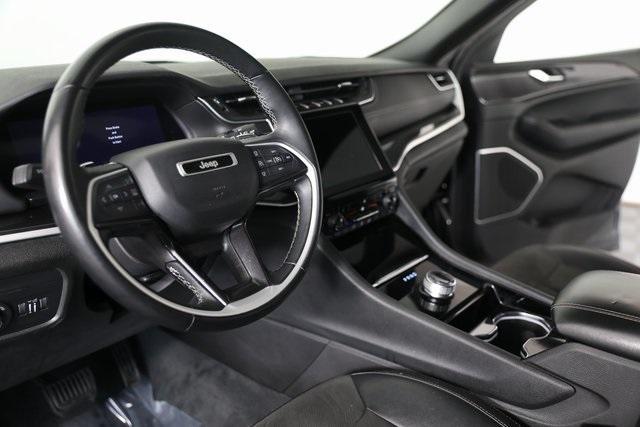 used 2022 Jeep Grand Cherokee car, priced at $24,699