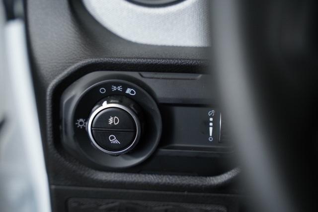 new 2025 Jeep Gladiator car, priced at $39,527
