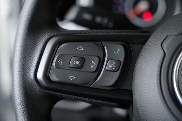 new 2025 Jeep Gladiator car, priced at $36,520