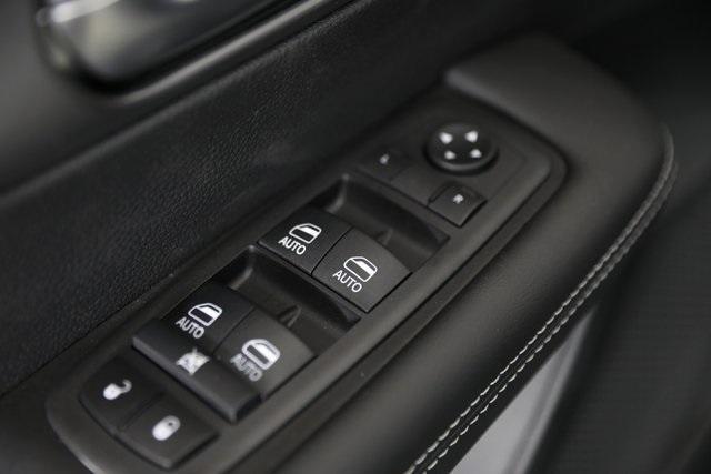 new 2026 Chrysler Pacifica car, priced at $39,014