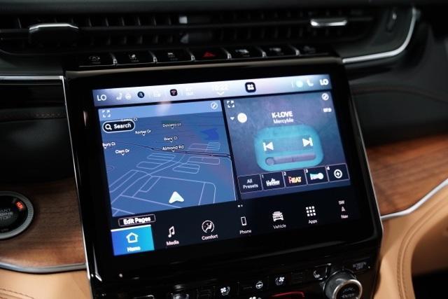 new 2025 Jeep Grand Cherokee car, priced at $59,890