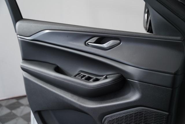 new 2025 Jeep Grand Cherokee L car, priced at $43,304