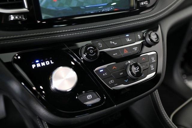 new 2025 Chrysler Pacifica car, priced at $44,537